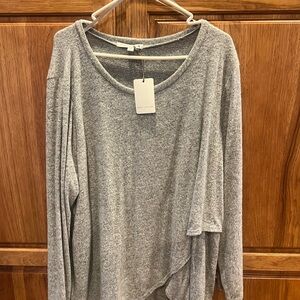 Green Envelope Heather Gray Long Sleeve Top